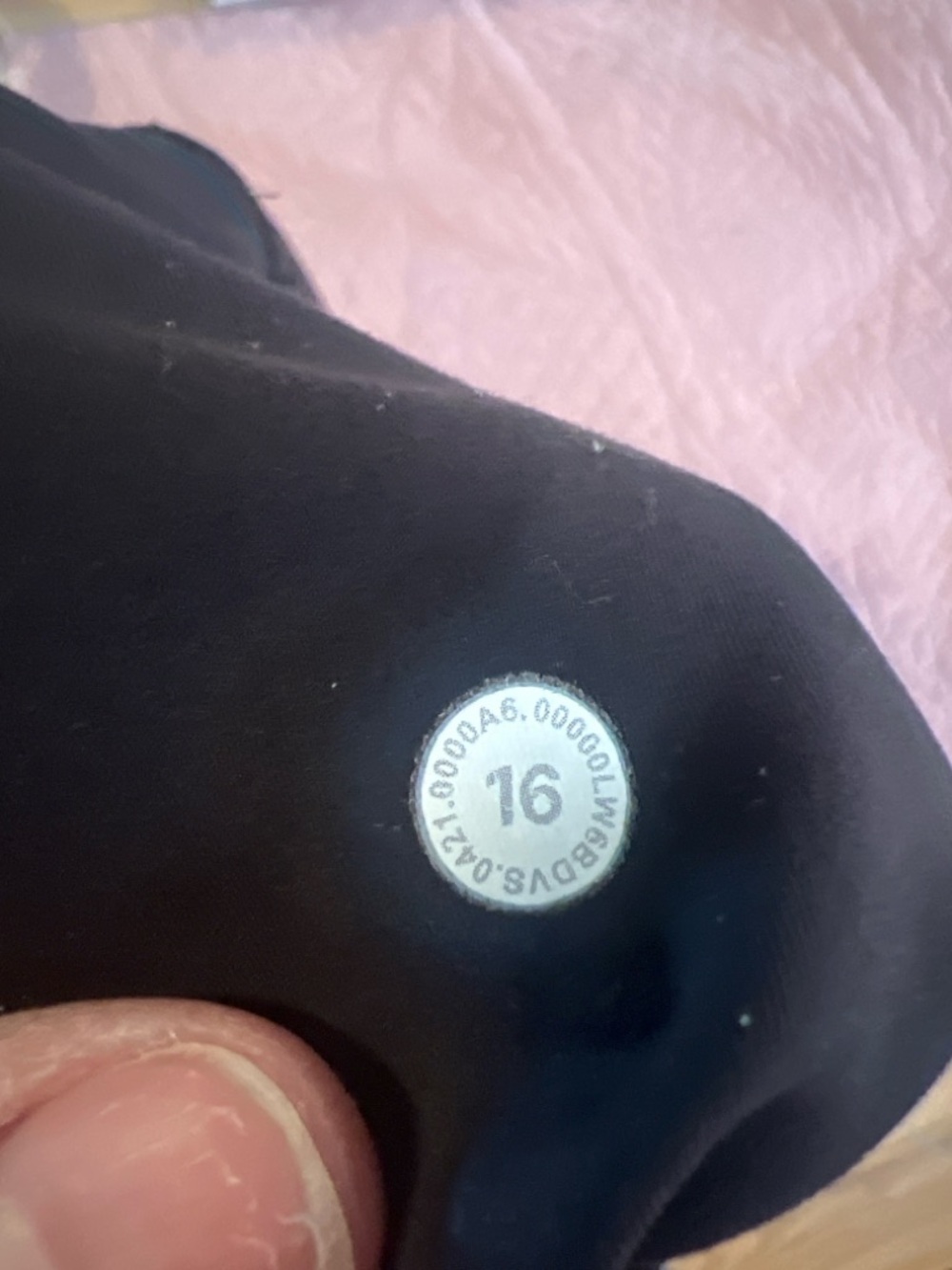 Lululemon Invigorate High Rise Tight 25” Black Size 16 - Picture 3 of 3